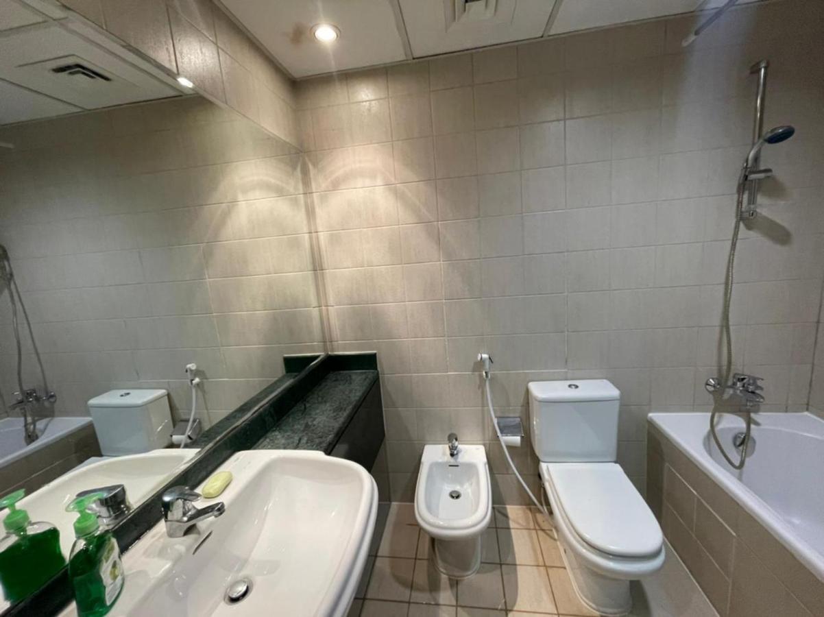 Travelers Backpackers Hostel ดูไบ ภายนอก รูปภาพ