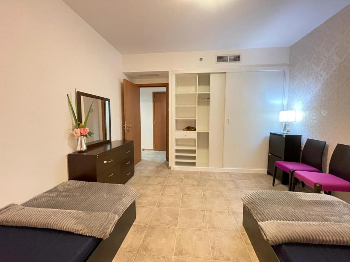 Travelers Backpackers Hostel ดูไบ ภายนอก รูปภาพ