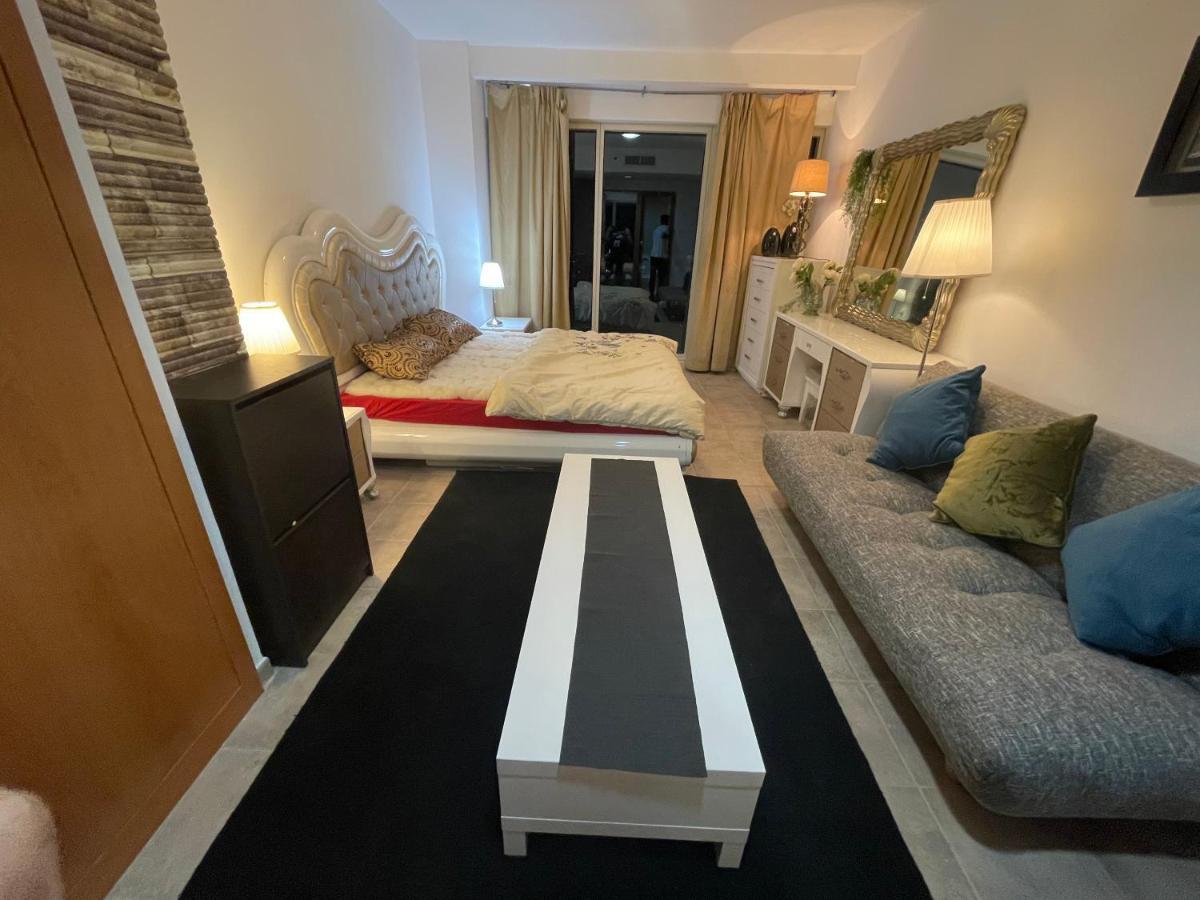 Travelers Backpackers Hostel ดูไบ ภายนอก รูปภาพ