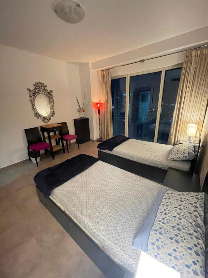 Travelers Backpackers Hostel ดูไบ ภายนอก รูปภาพ