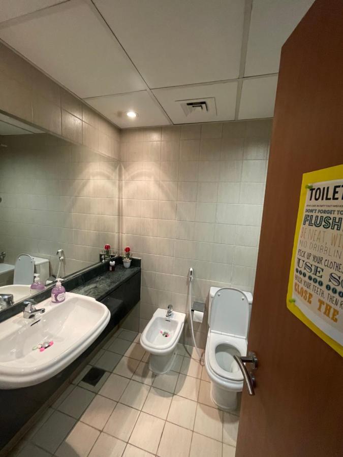 Travelers Backpackers Hostel ดูไบ ภายนอก รูปภาพ