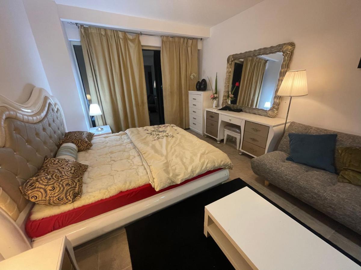Travelers Backpackers Hostel ดูไบ ภายนอก รูปภาพ