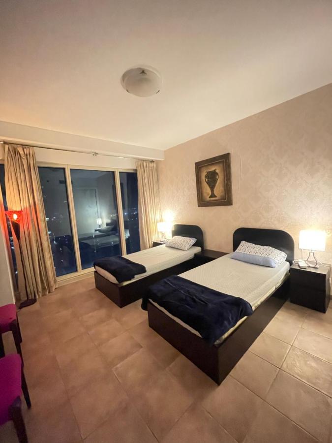 Travelers Backpackers Hostel ดูไบ ภายนอก รูปภาพ