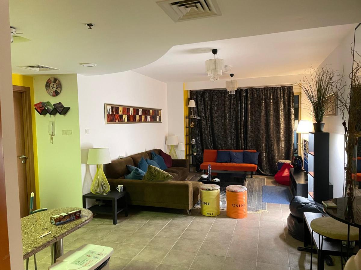 Travelers Backpackers Hostel ดูไบ ภายนอก รูปภาพ